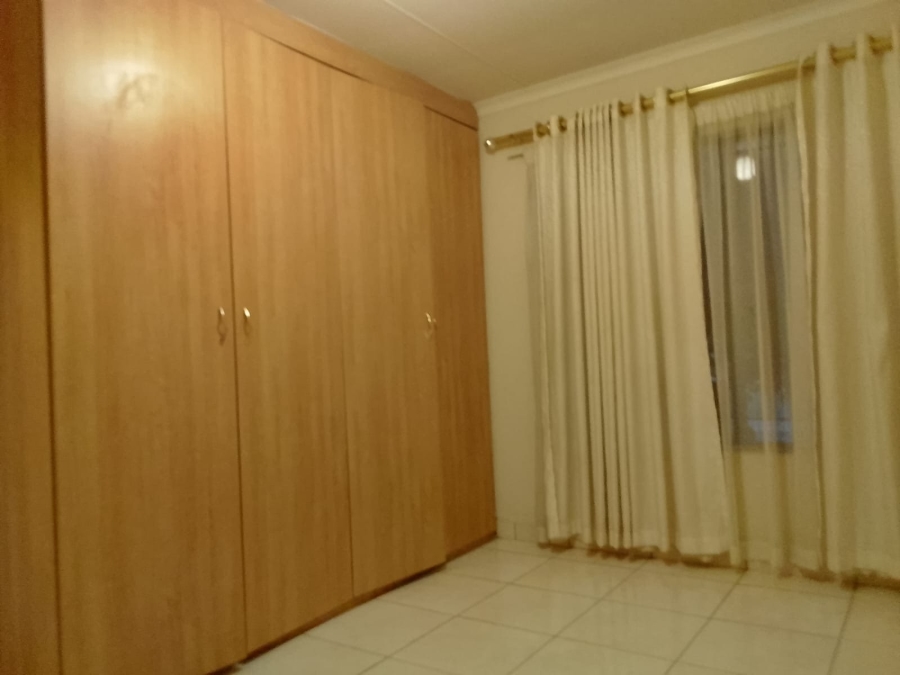 To Let 3 Bedroom Property for Rent in Tlhabane West North West